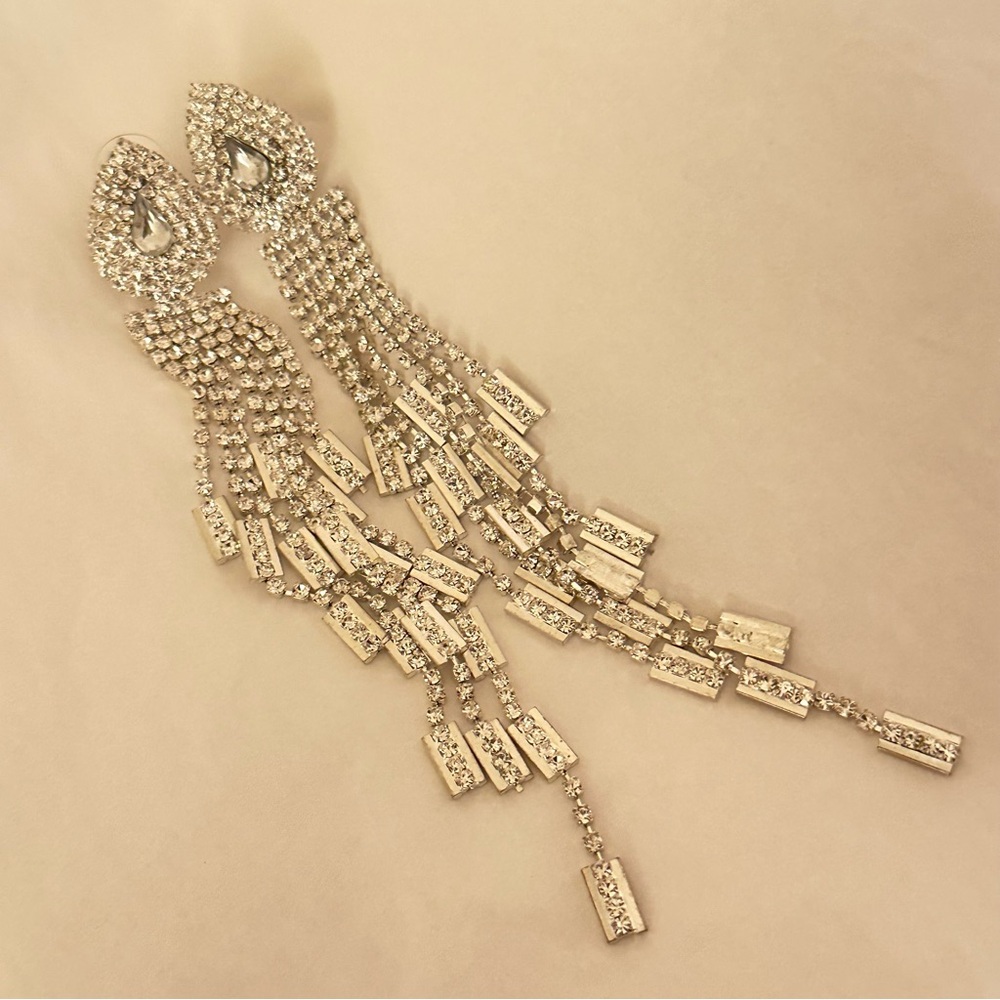 Dazzling Silver and Shimmering Rhinestone Dangle Earrings - Picture 5 of 10